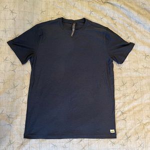 Vuori Strato Tech T-shirt (brand new, never worn)